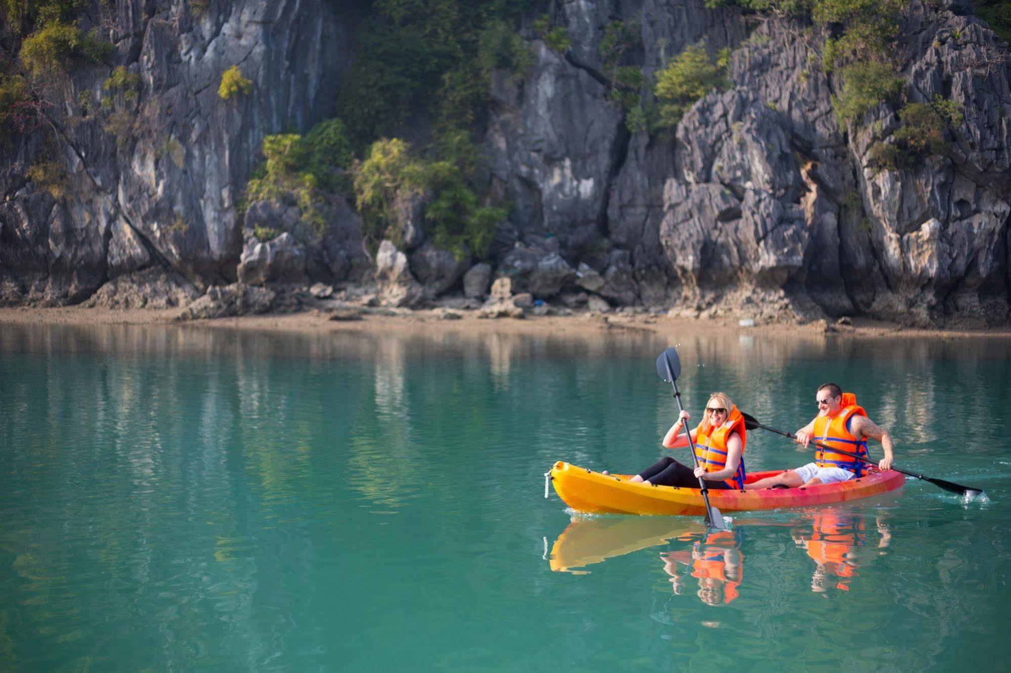 Flamingo Luxury Cruises Hotel Ha Long Exterior foto
