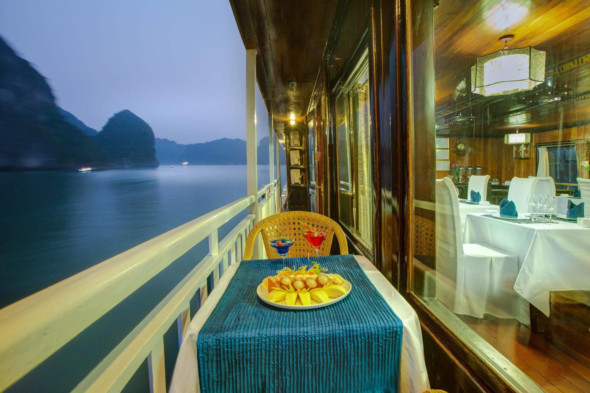 Flamingo Luxury Cruises Hotel Ha Long Exterior foto