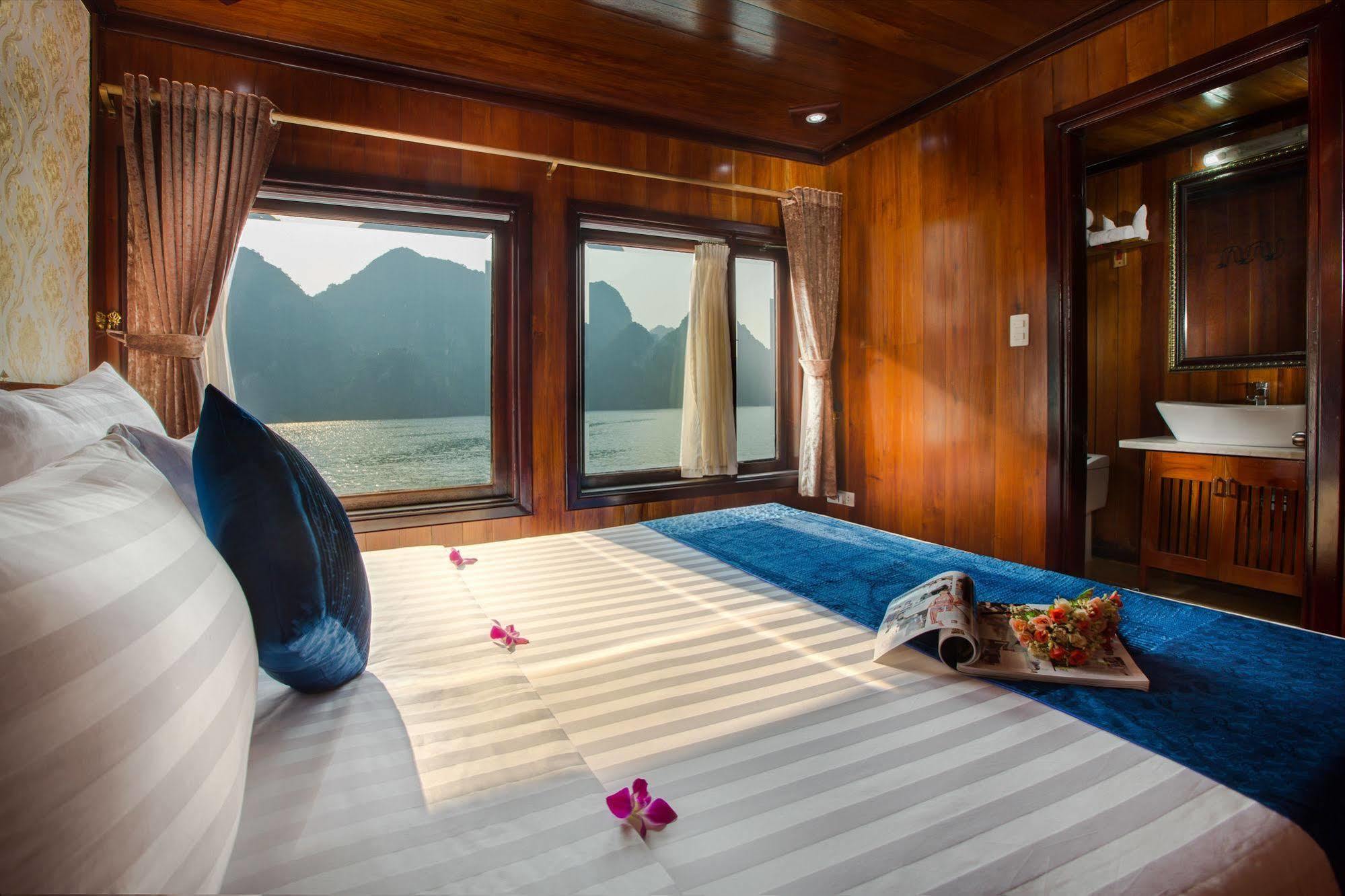 Flamingo Luxury Cruises Hotel Ha Long Exterior foto