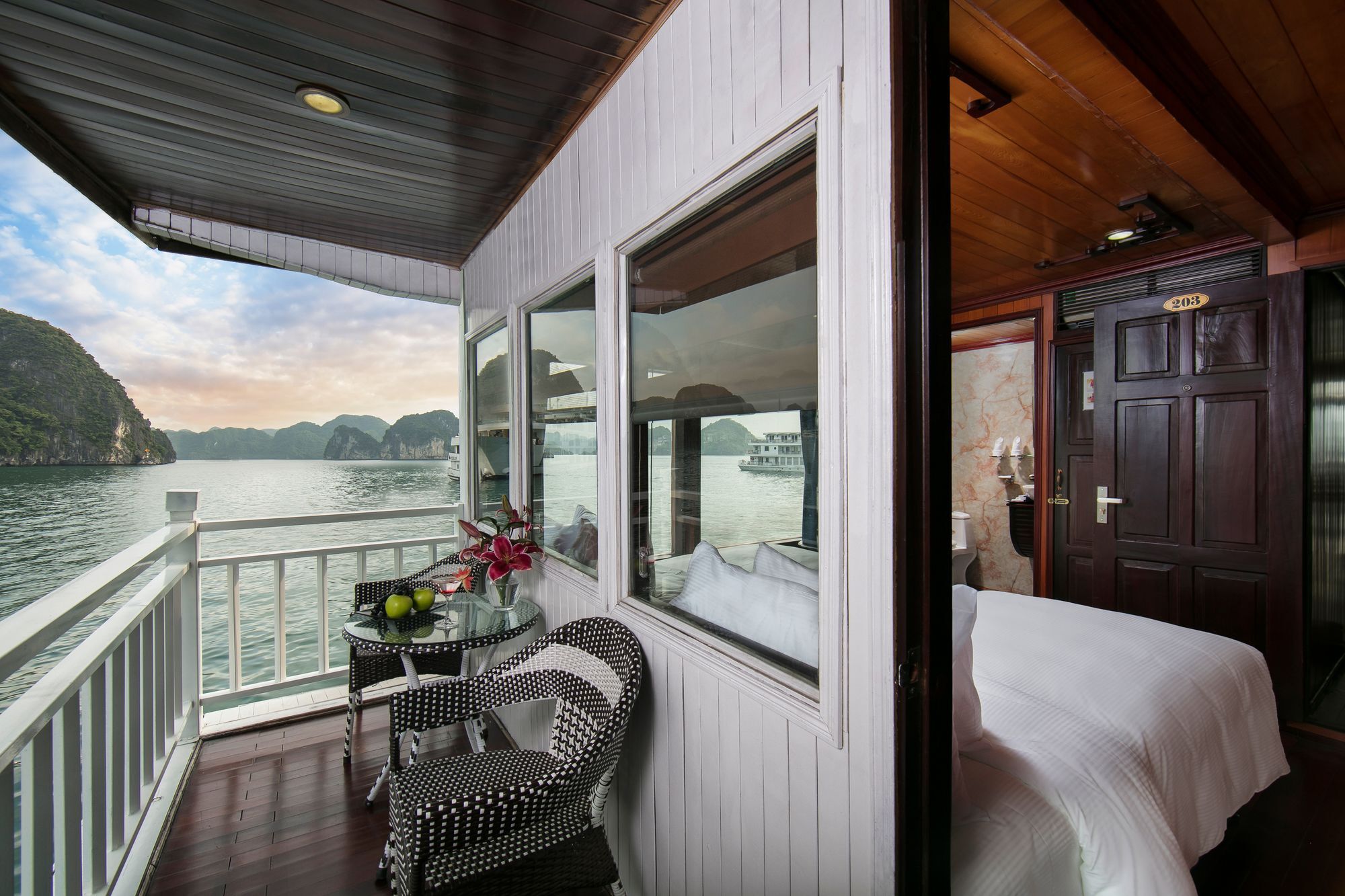 Flamingo Luxury Cruises Hotel Ha Long Exterior foto